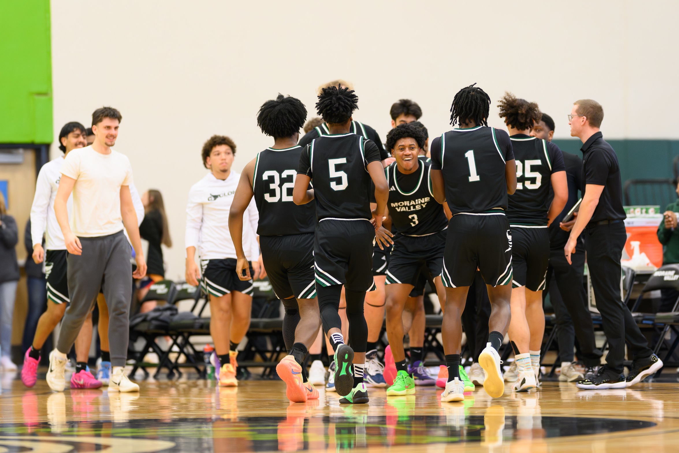 Cyclones get back on track