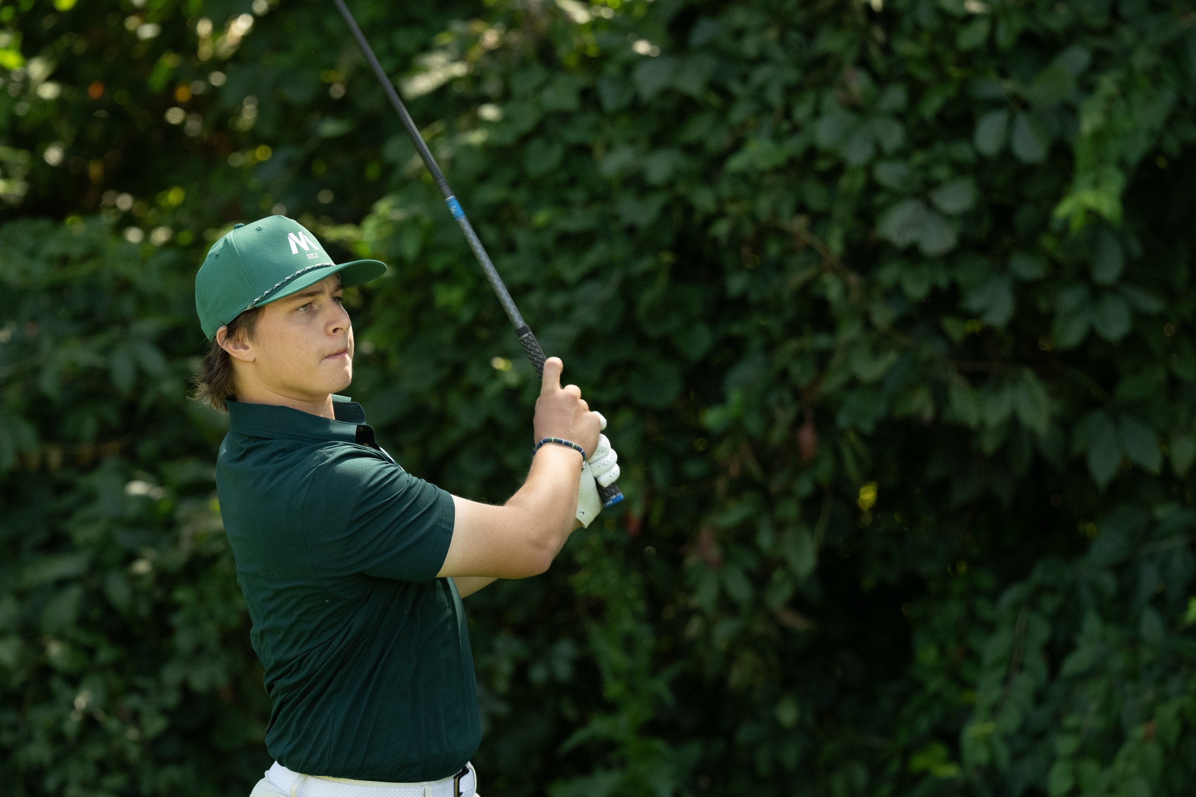 Solid scores for third place in fourth conference match